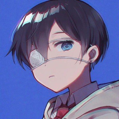 男子戴隐形眼镜过夜致左眼失明